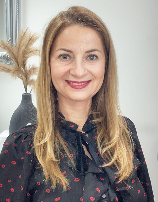 toth-maria-sminktetovalo-carbon-peeling-vegleges-szortelenites-tetovalas-eltavolitas-arckezeles-kozmetika-gyongyos Tóth Mária, sminkes, sminktetováló, carbon peeling, végleges szőrtelenítés, tetoválás eltávolítás, arckezelés, kozmetika, Gyöngyös